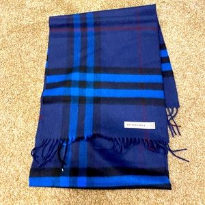 Burberry cashmere scarf